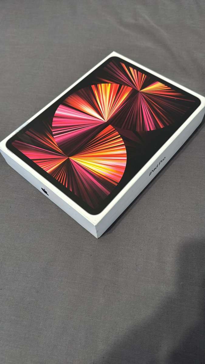 iPad Pro (11-inch, 2021, 3rd Generation) M1 Wi-Fi 128 GB MINT AS NEW