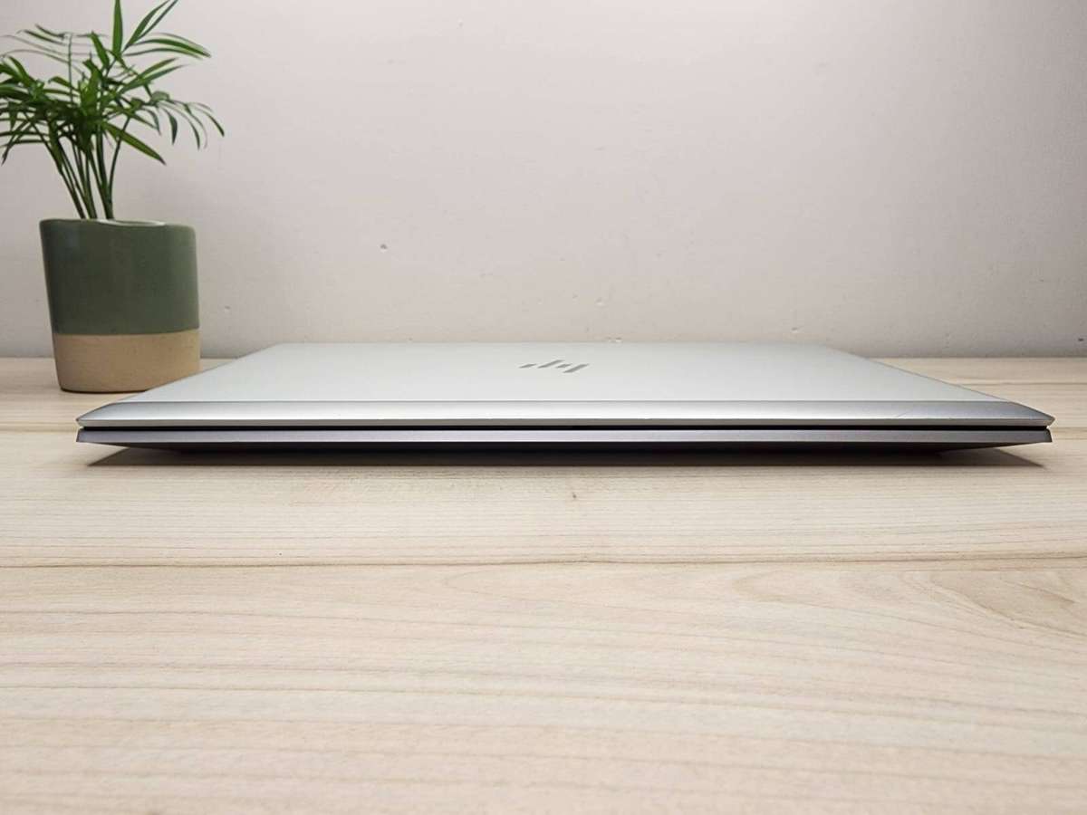 HP EliteBook 840 G8 LTE  11th Gen Intel Core i5  8GB  256GB SSD MINT