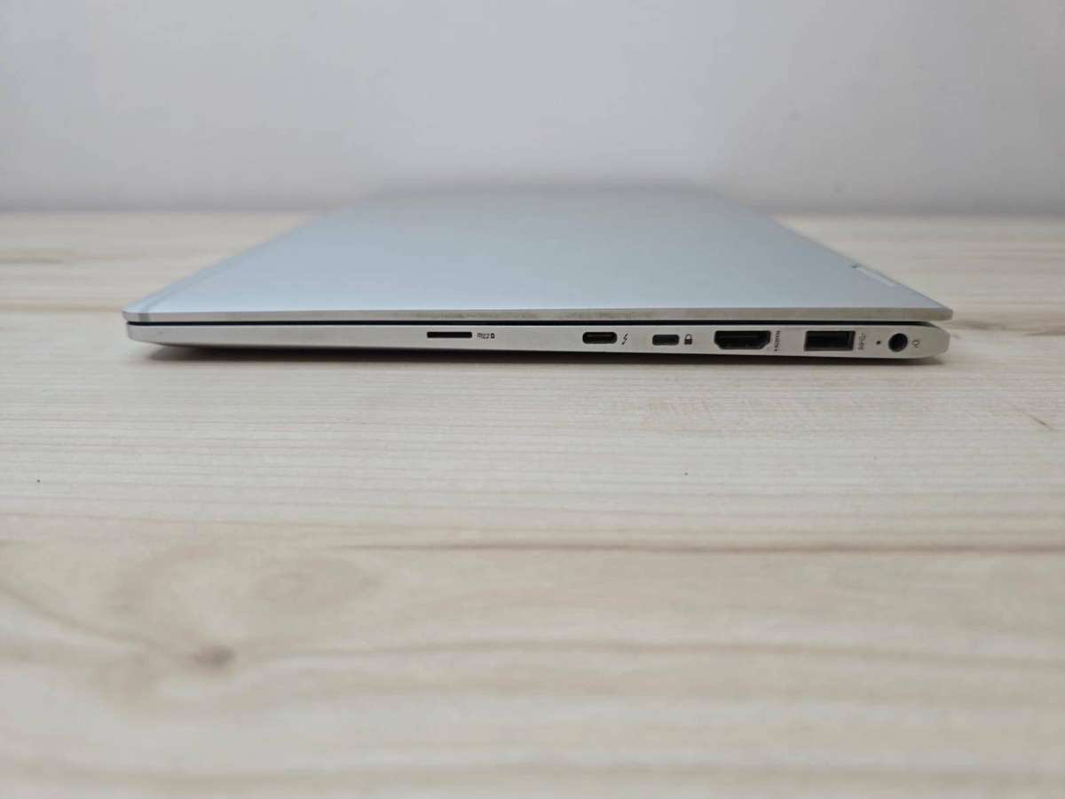 HP EliteBook x360 1030 G2 | Core i5 7th Gen | Touchscreen | 8GB RAM | 256GB SSD | New Battery
