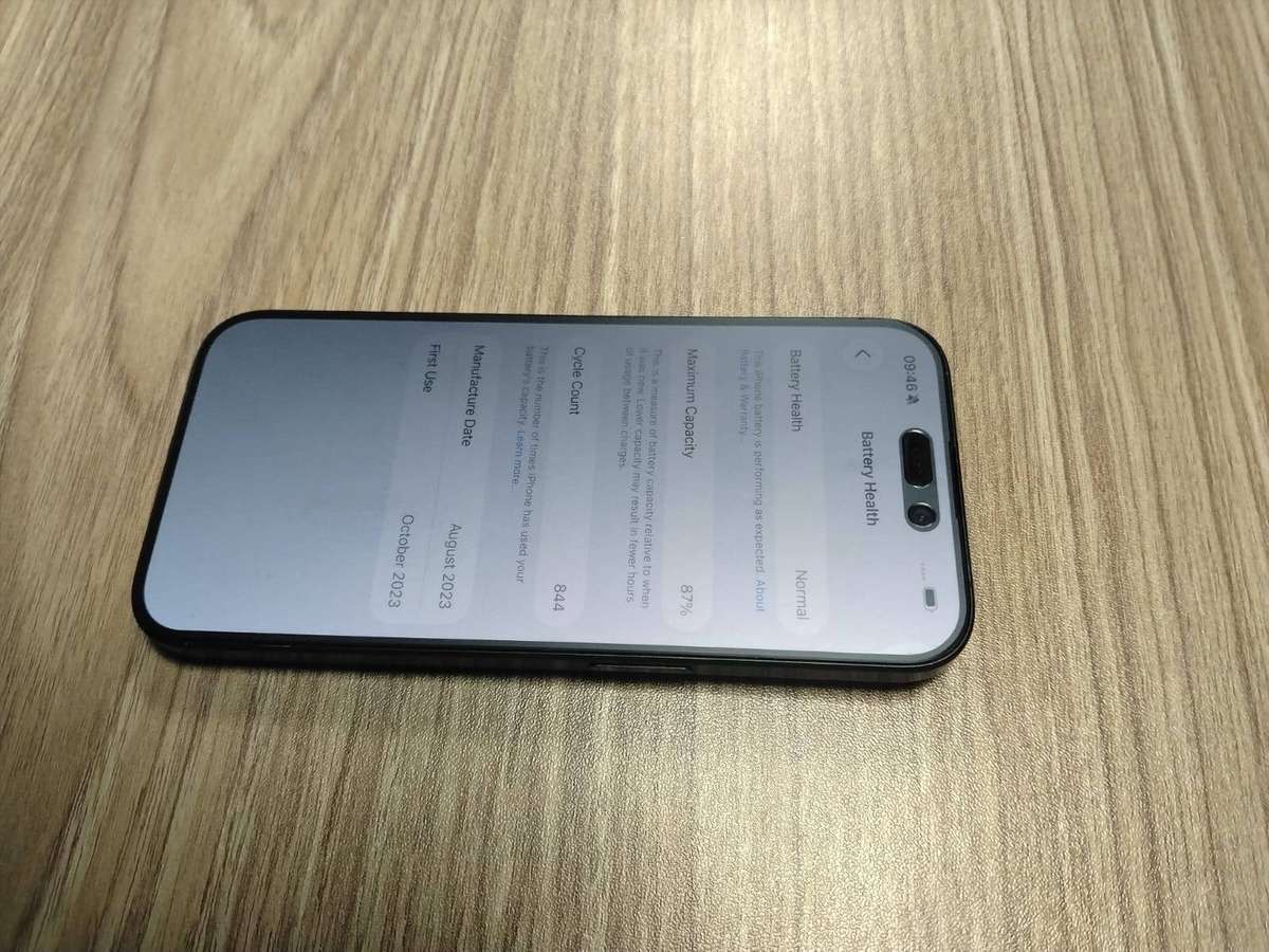 iPhone 15 Pro 256GB | Black Titanium | 87% Battery Health