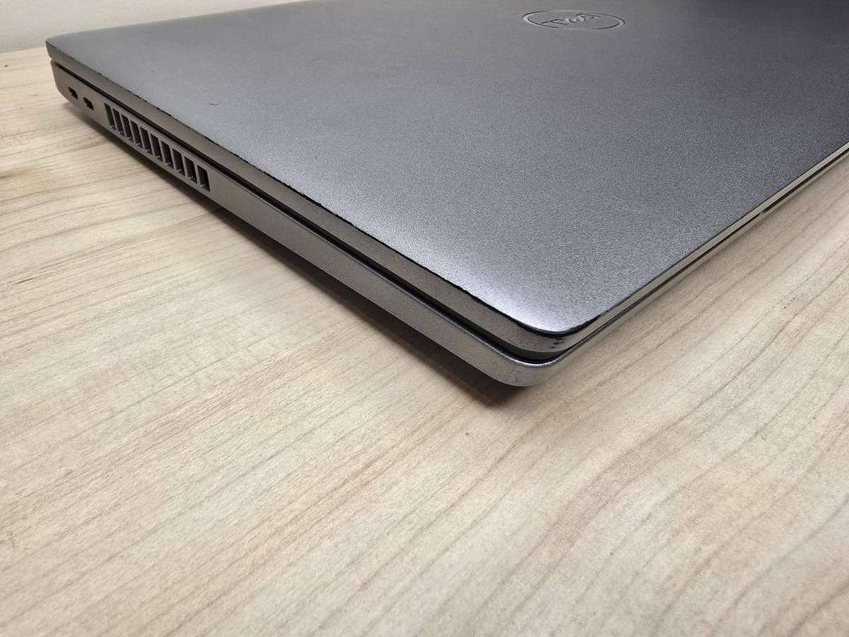 Dell Latitude 5520 | i5-1145G7 vPro 11th Gen | 8GB | 256GB SSD | LTE | Iris Xe
