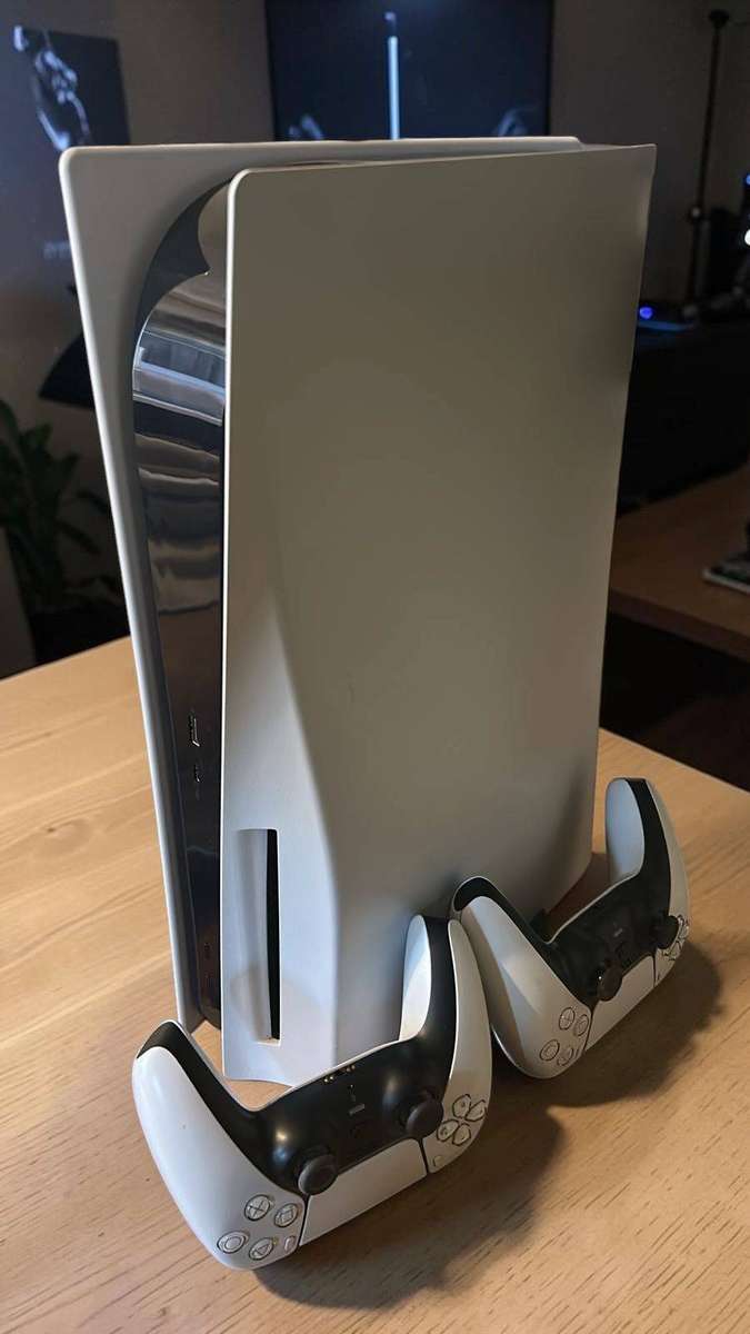 Sony PS5 Disc Edition Console | 2x DualSense Controllers | 825GB