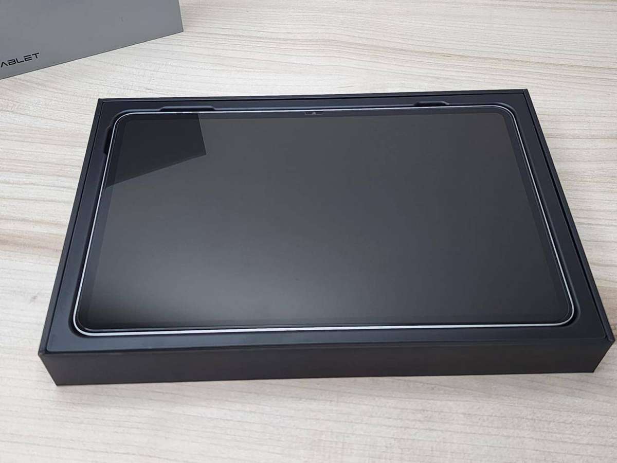 REDMAGIC Astra Gaming Tablet 12GB RAM 256GB | Snapdragon | Mint Condition |