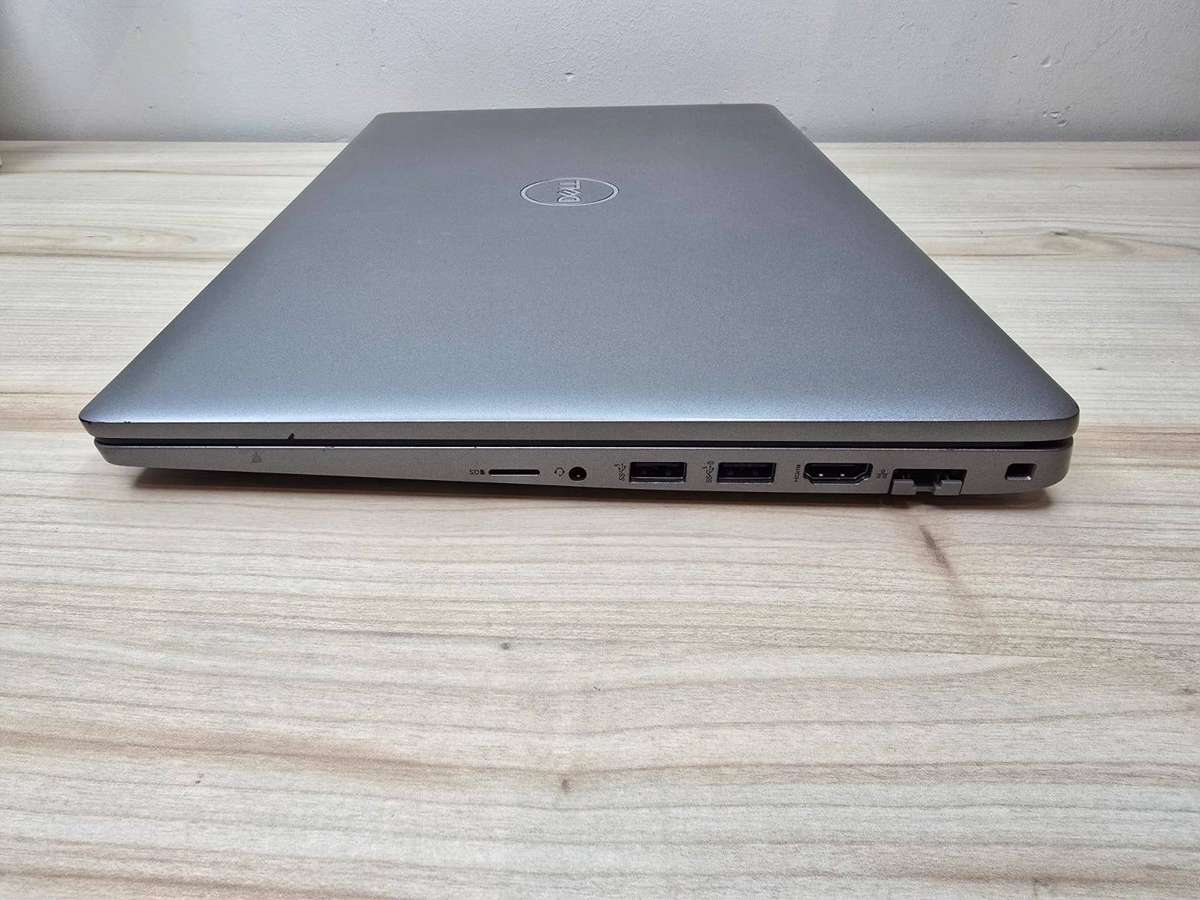 Dell Latitude 5530 LTE | i5-1235U 12th Gen vPro, 8GB/256GB SSD, Iris Xe | 15.6