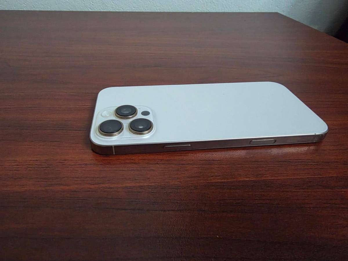 APPLE IPHONE 16 PRO MAX 256GB | NATURAL TITANIUM | 97% BATTERY HEALTH