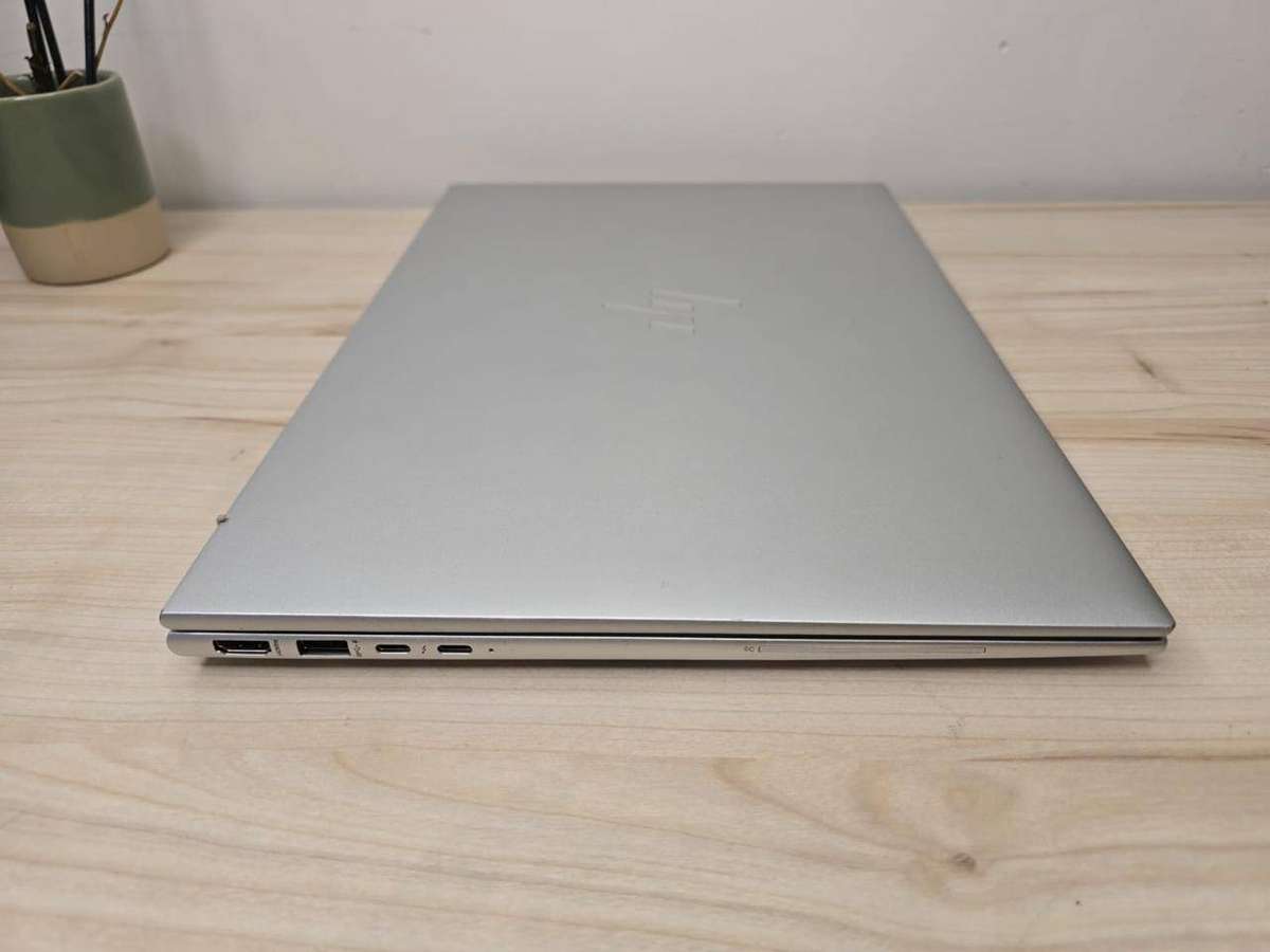 HP EliteBook 860 G10 16
