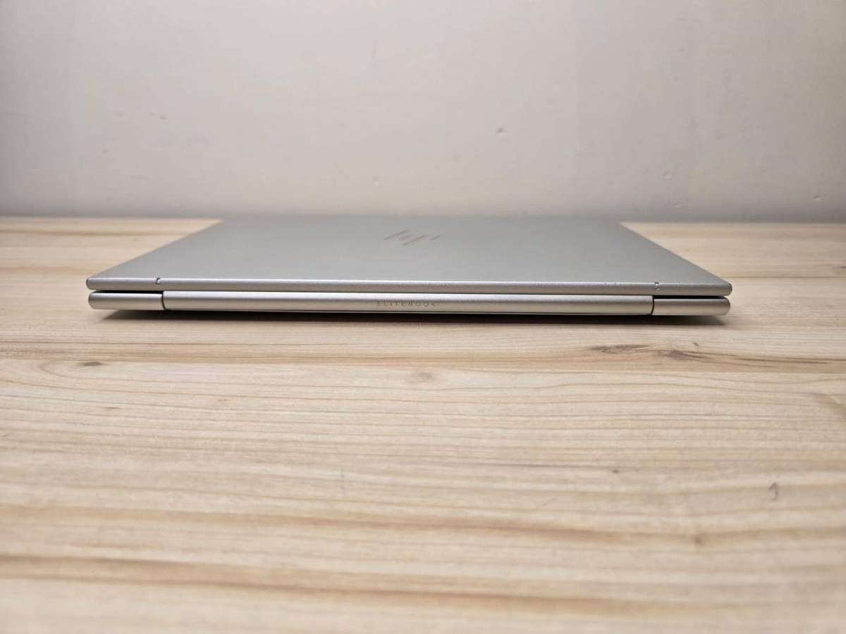 HP EliteBook 840 G9 LTE  12th Gen Intel Core i5 · 16GB · 512GB SSD Mint