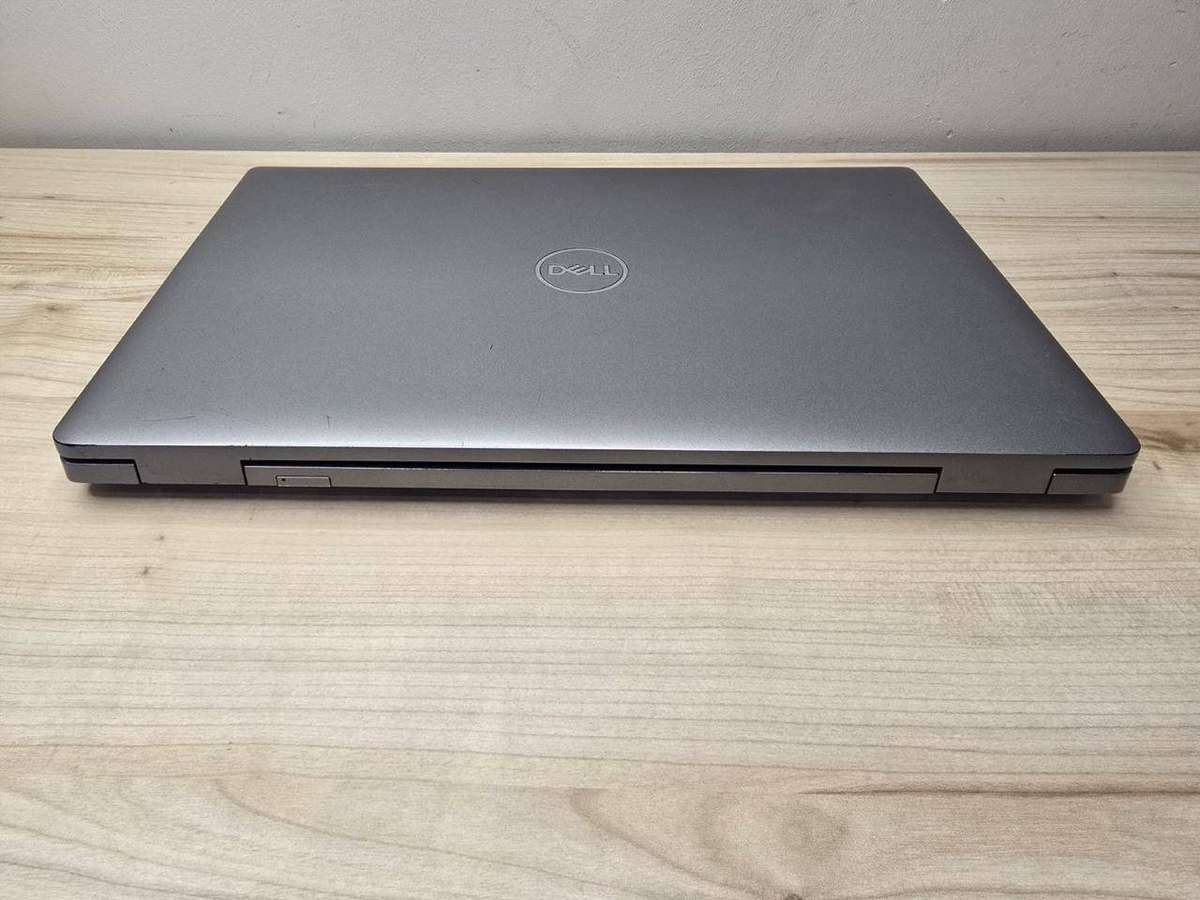 Dell Latitude 5520 i5 11th Gen | 8GB | 256GB SSD | LTE | Iris Xe | 15.6 FHD