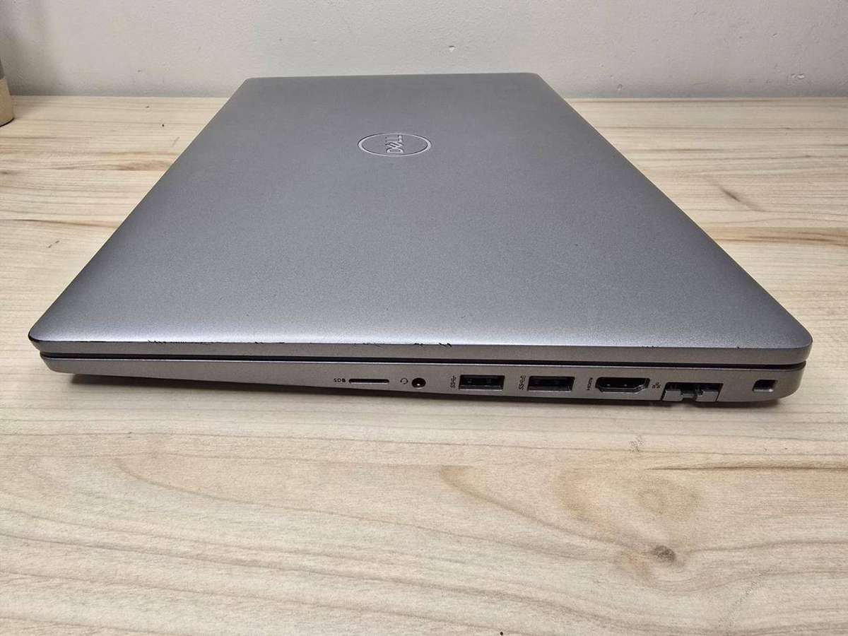 Dell Latitude 5520 | i5-1145G7 vPro 11th Gen | 8GB | 256GB SSD | LTE | Iris Xe