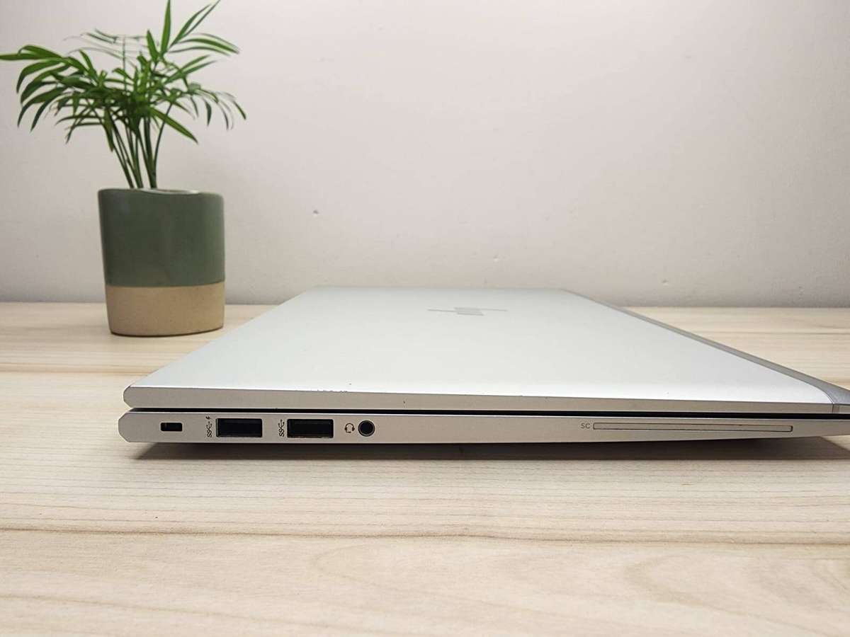 HP EliteBook 840 G8 LTE  11th Gen Intel Core i5  8GB  256GB SSD MINT