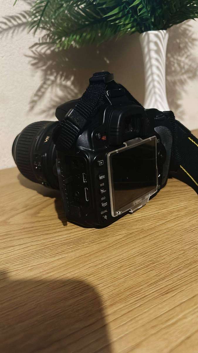 Nikon D90 DSLR Kit + 18-55mm VR + 55-200mm VR Twin Lens Kit + Bag