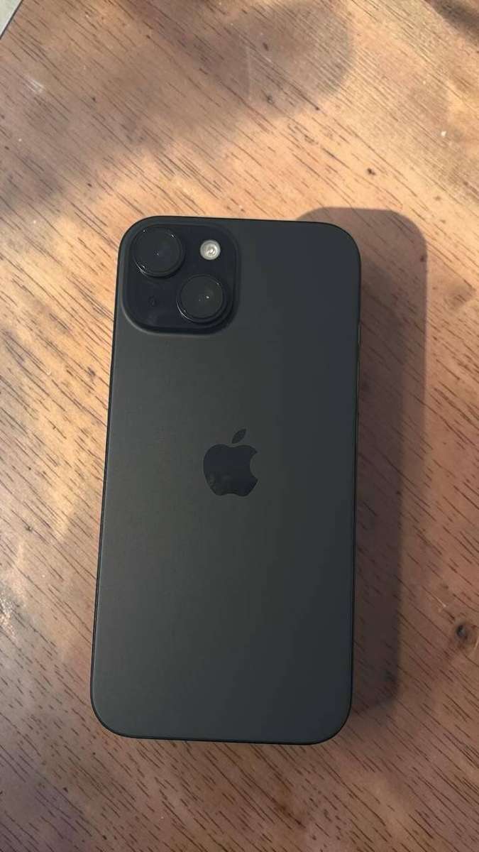 Apple iPhone 15 128GB Black | 100% Battery Health