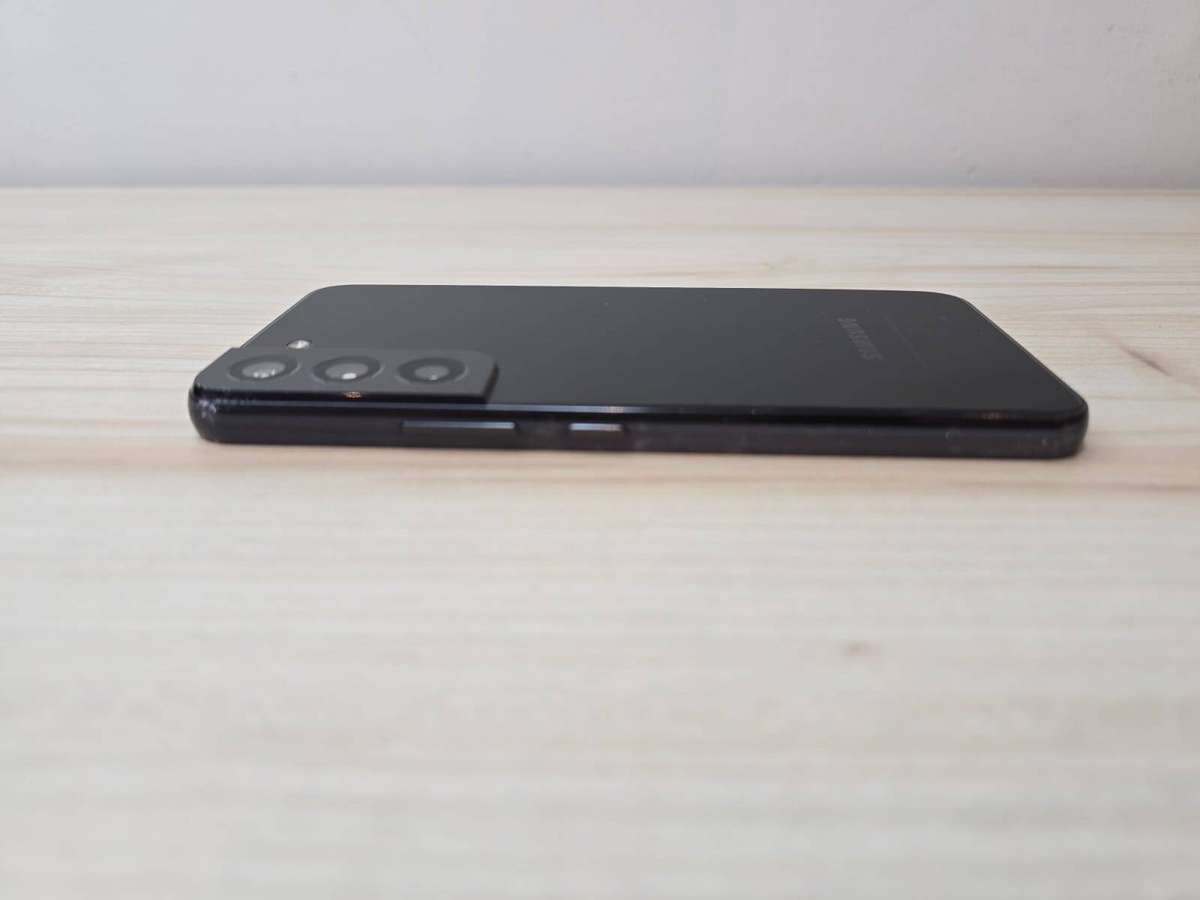 Samsung Galaxy S22 (256GB) Dual SIM SM-S901E/DS