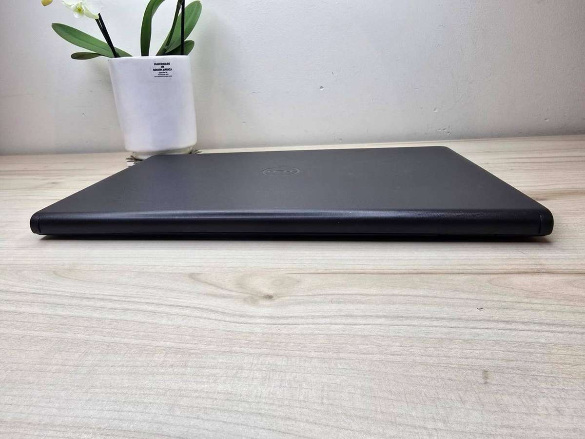 Dell Vostro 15 3510 | Intel Core i5-1135G7 11th Gen | 8GB RAM | 256GB SSD | 15.6