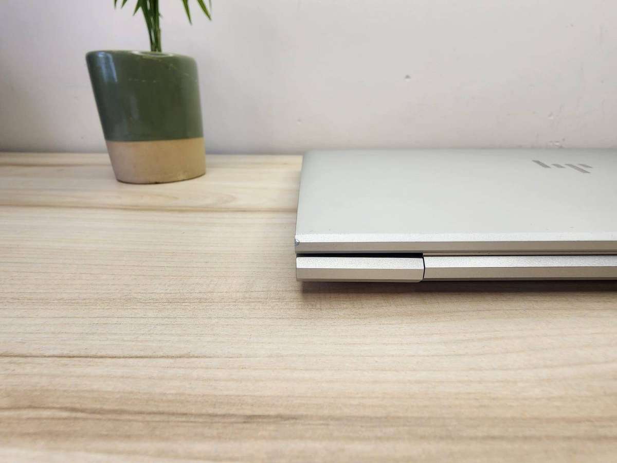 HP EliteBook 840 G8 LTE  11th Gen Intel Core i5  16GB  512Gb Ssd Clean