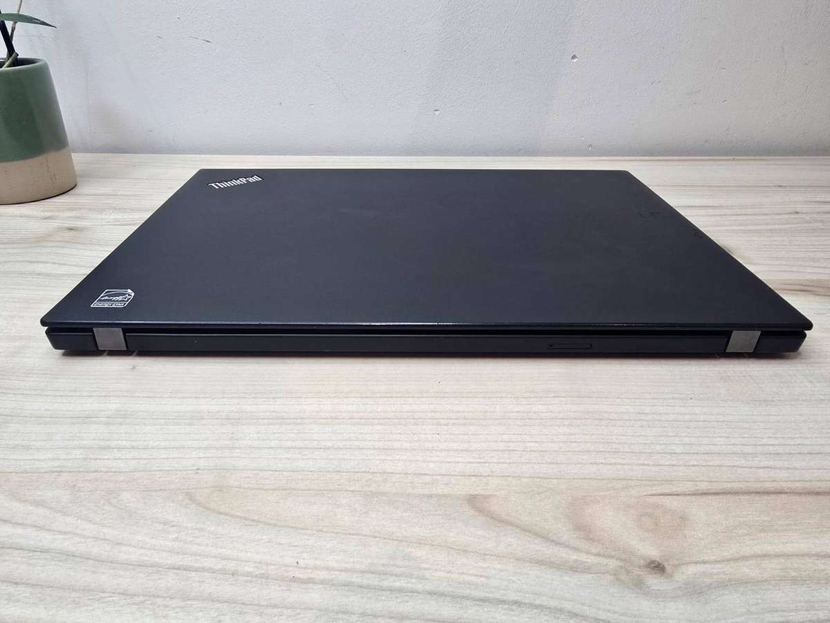 Lenovo thinkpad t14 gen 1 15 11th gen 16gb ram 256gb ssd