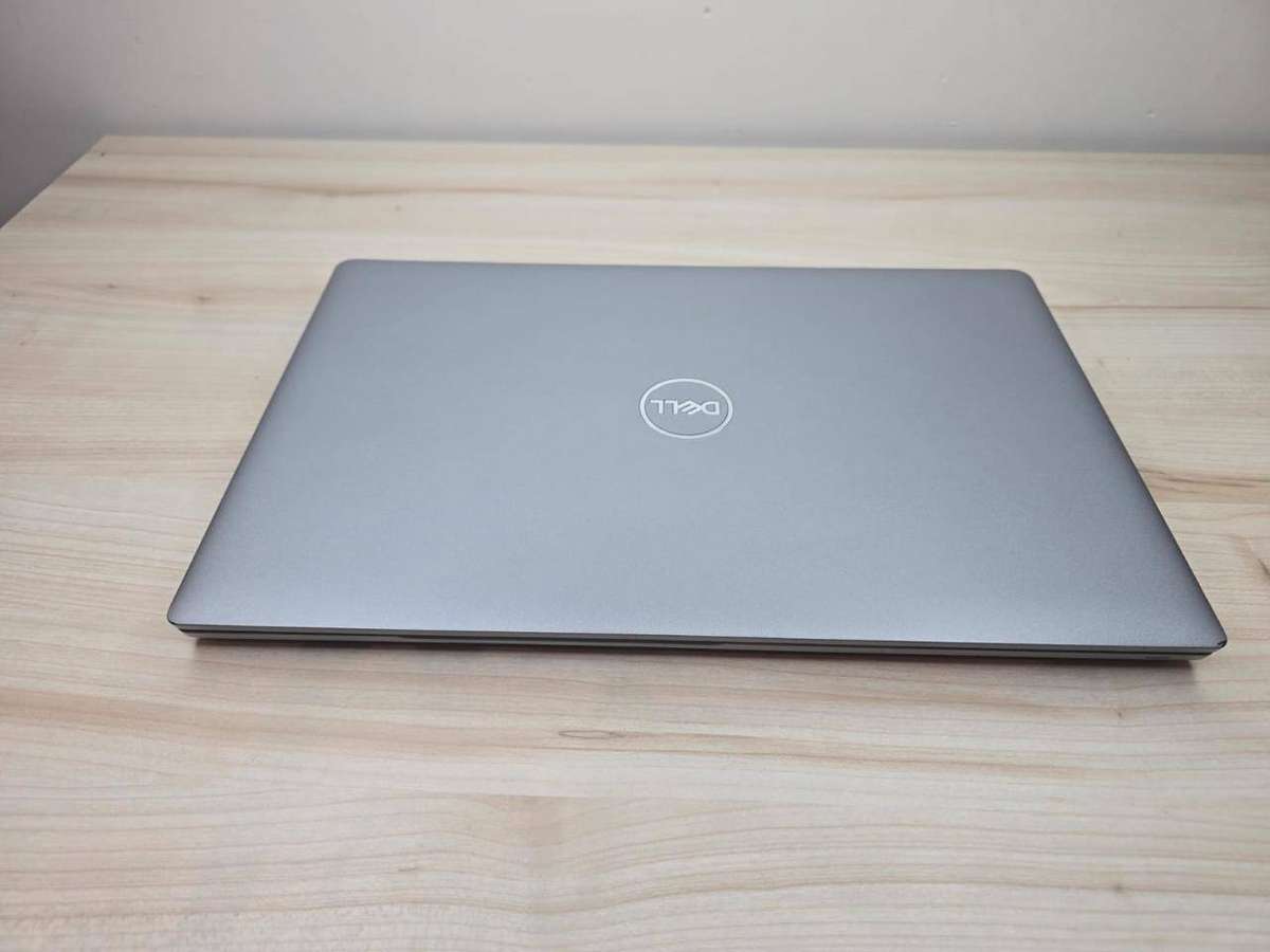 Dell Latitude 5520 · Core i5-1145G7 vPro · 8GB · 256GB SSD · 15.6