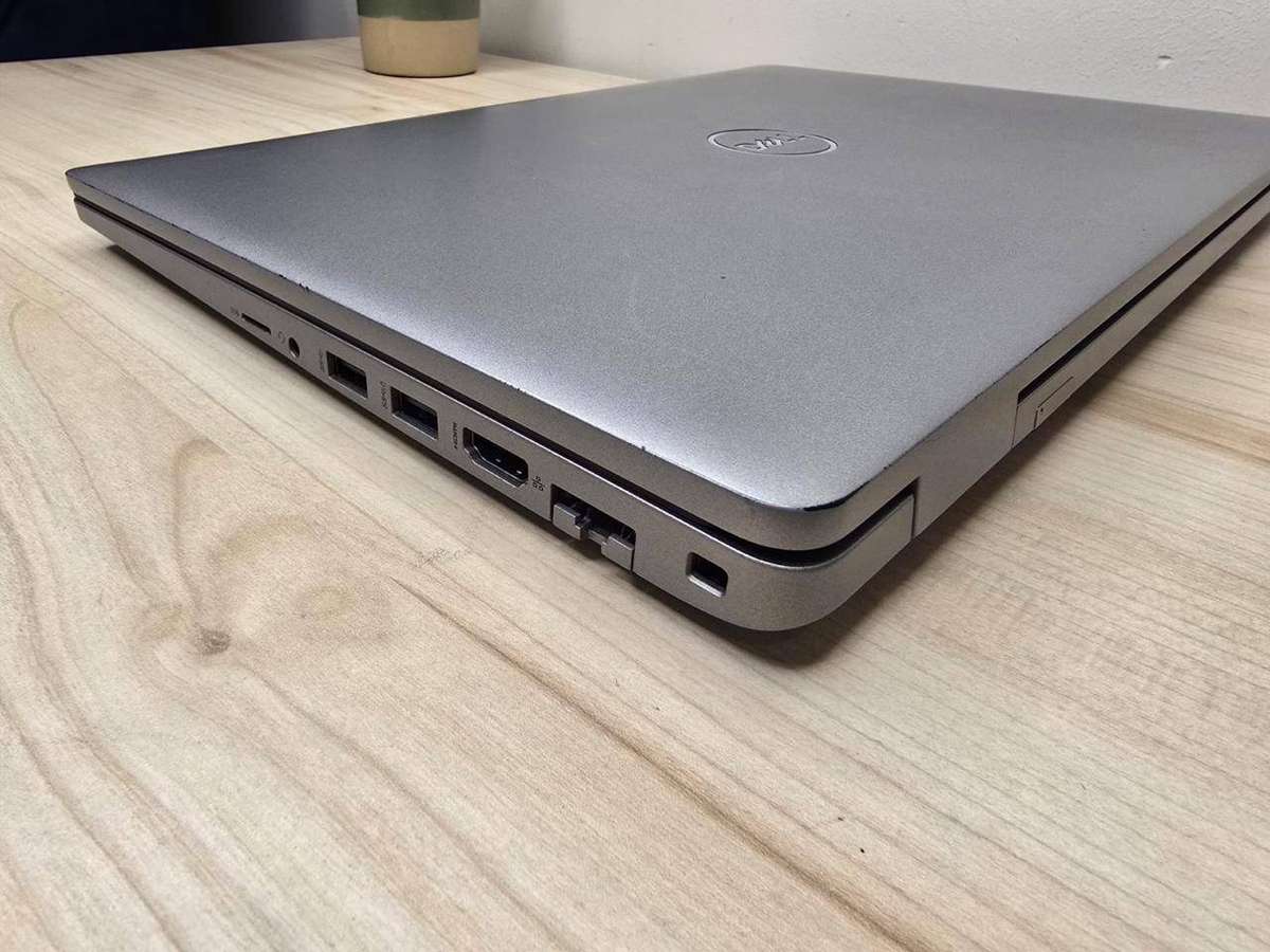 Dell Latitude 5520 | i5-1145G7 vPro 11th Gen | 8GB | 256GB SSD | LTE | Iris Xe