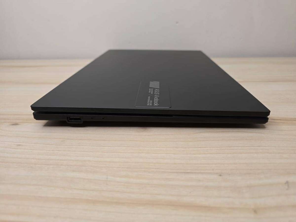 ASUS Vivobook Go 15 (E1504GA)  12th Gen Core i3-N305 / 8GB / 256GB SSD