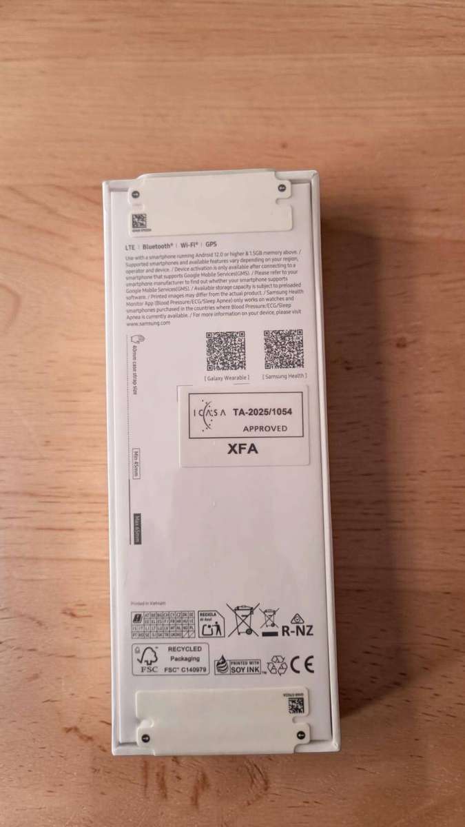 Galaxy Watch 8 40mm LTE | Silver | Sealed New