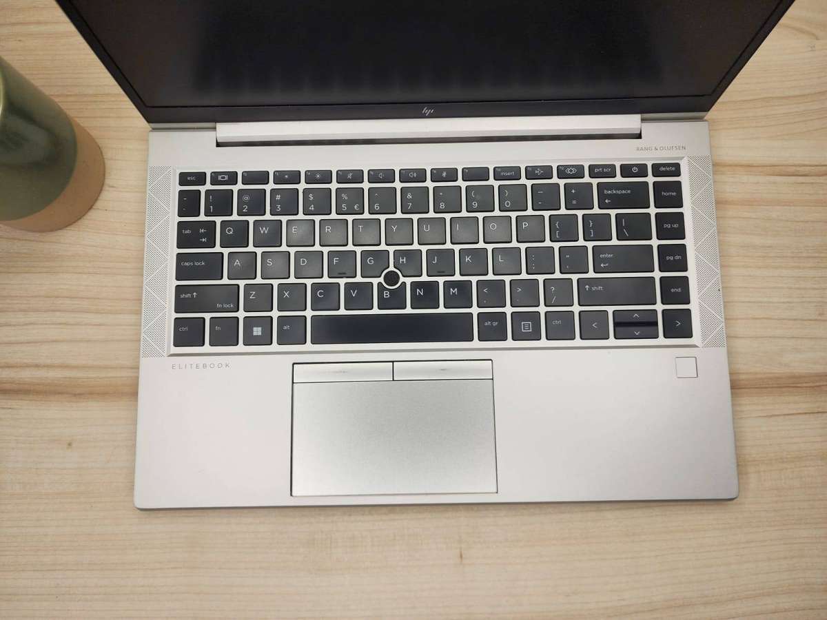 HP EliteBook 840 G8 LTE  11th Gen Intel Core i5  8GB  256GB SSD MINT