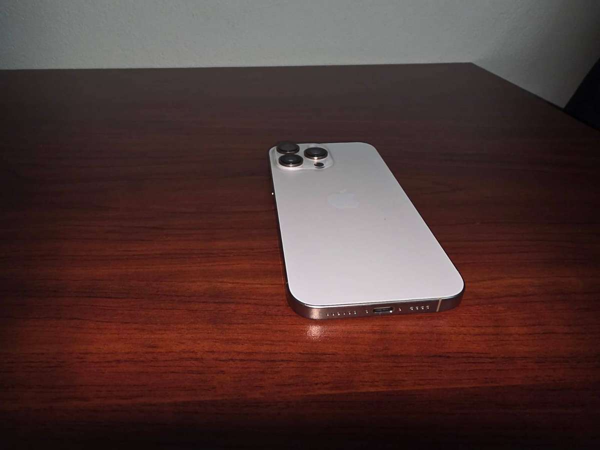 APPLE IPHONE 16 PRO MAX 256GB | NATURAL TITANIUM | 97% BATTERY HEALTH