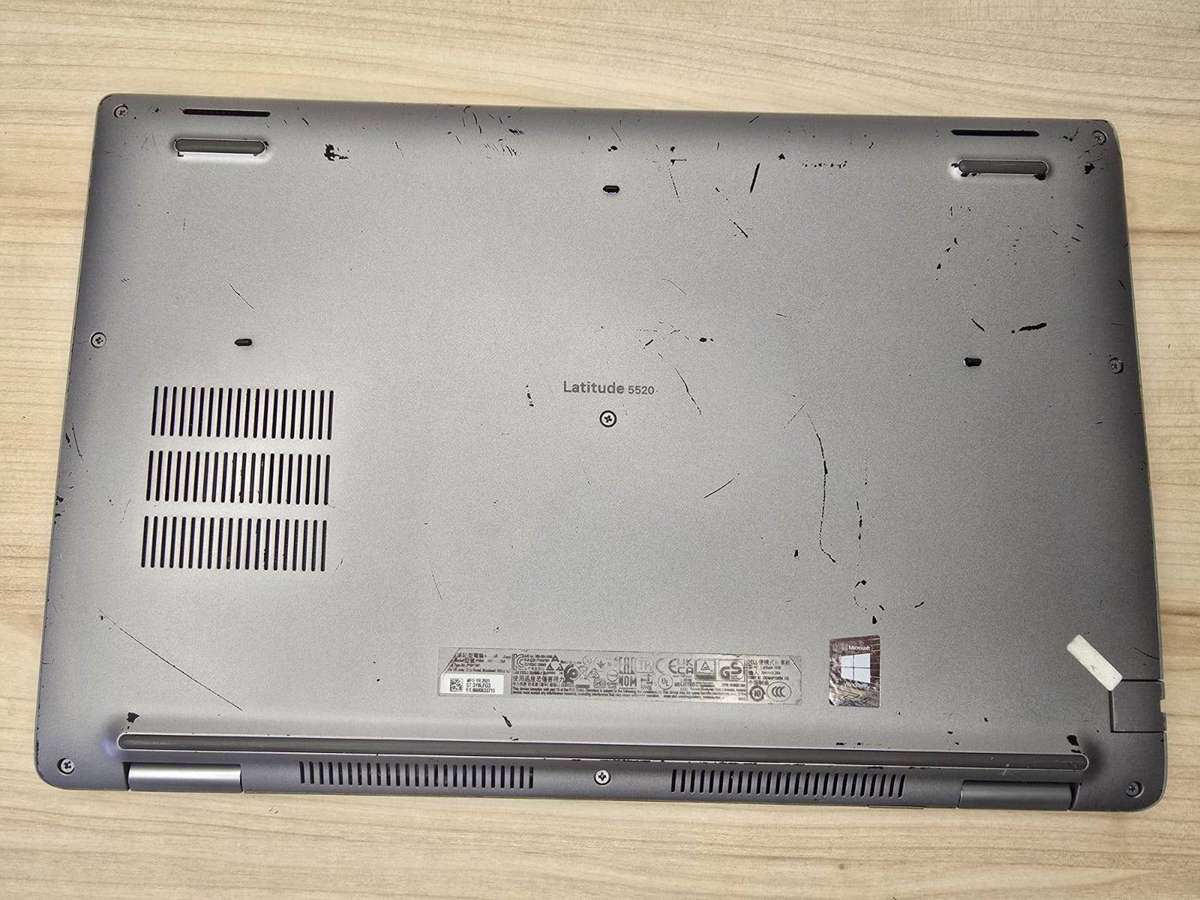 Dell Latitude 5520 | i5-1145G7 vPro 11th Gen | 8GB | 256GB SSD | LTE | Iris Xe