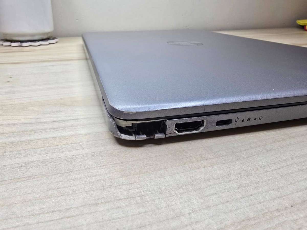 HP 250 G8 15.6 Laptop | Intel Core i7-1065G7 | 8GB RAM | 256GB SSD | Windows 11 pro