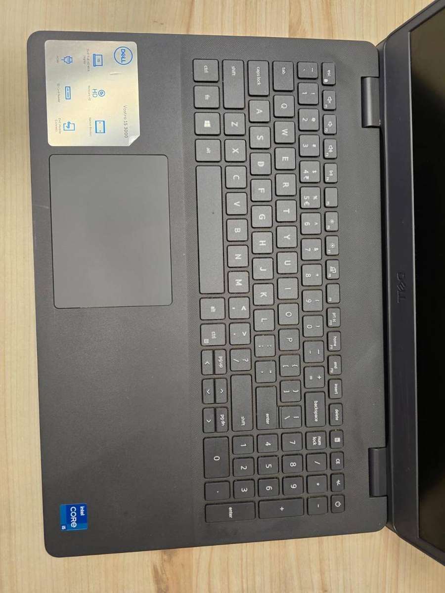 Dell Vostro 3500 i5 11th Gen | 8GB | 256GB SSD | Iris Xe | Clean
