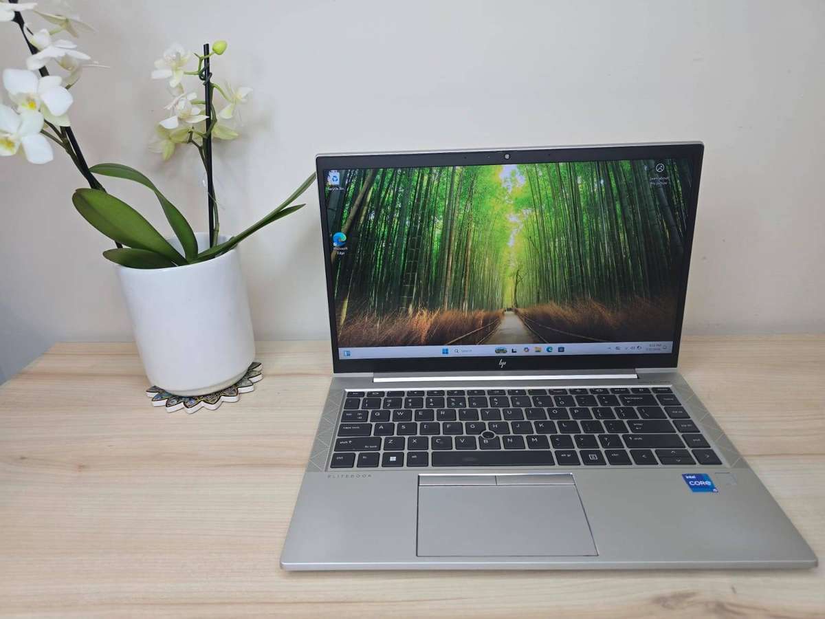 Hp Elitebook  840 G8 Core I5 11TH Gen 8GB Ram 256GB Ssd Lte  Intel  Iris Xe Graphics