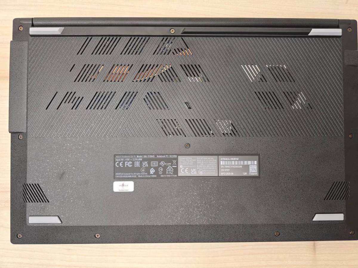 ASUS Vivobook Go 15 (E1504GA)  12th Gen Core i3-N305 / 8GB / 256GB SSD