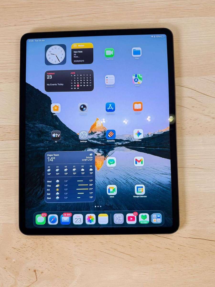 Apple iPad Pro 12.9 6th Gen (2022) M2 | 128GB WiFi | Space Grey | Battery Health 89%