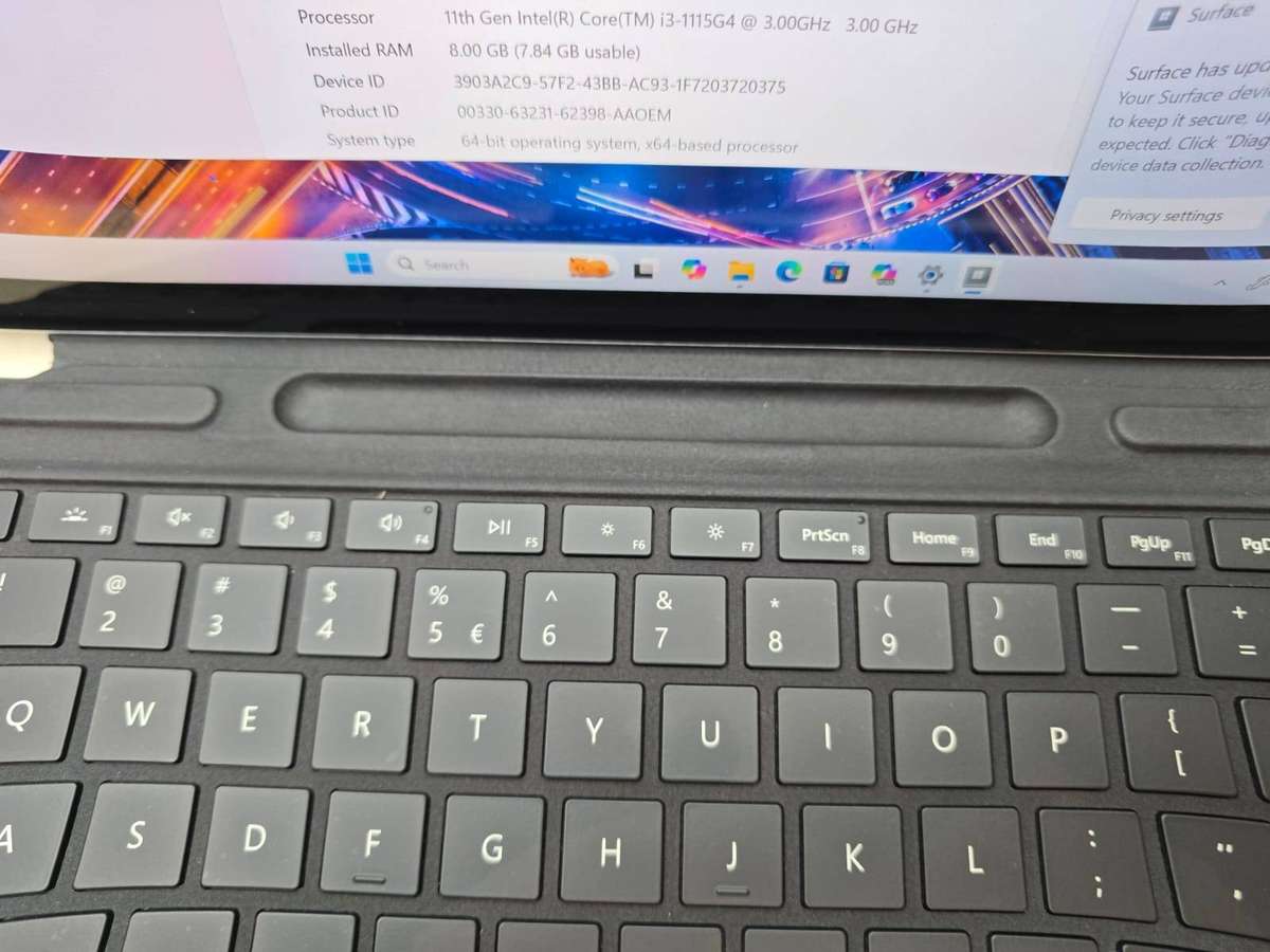 Microsoft Surface Pro 8 | 11th Gen i3 | 8GB RAM | 128GB SSD | Touchscreen | Iris Xe | Keyboard + Pen