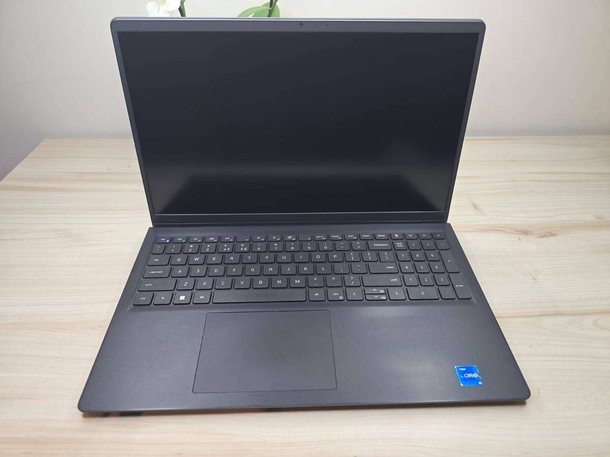 Dell Vostro 15 3510 | Intel Core i5-1135G7 11th Gen | 8GB RAM | 256GB SSD | 15.6
