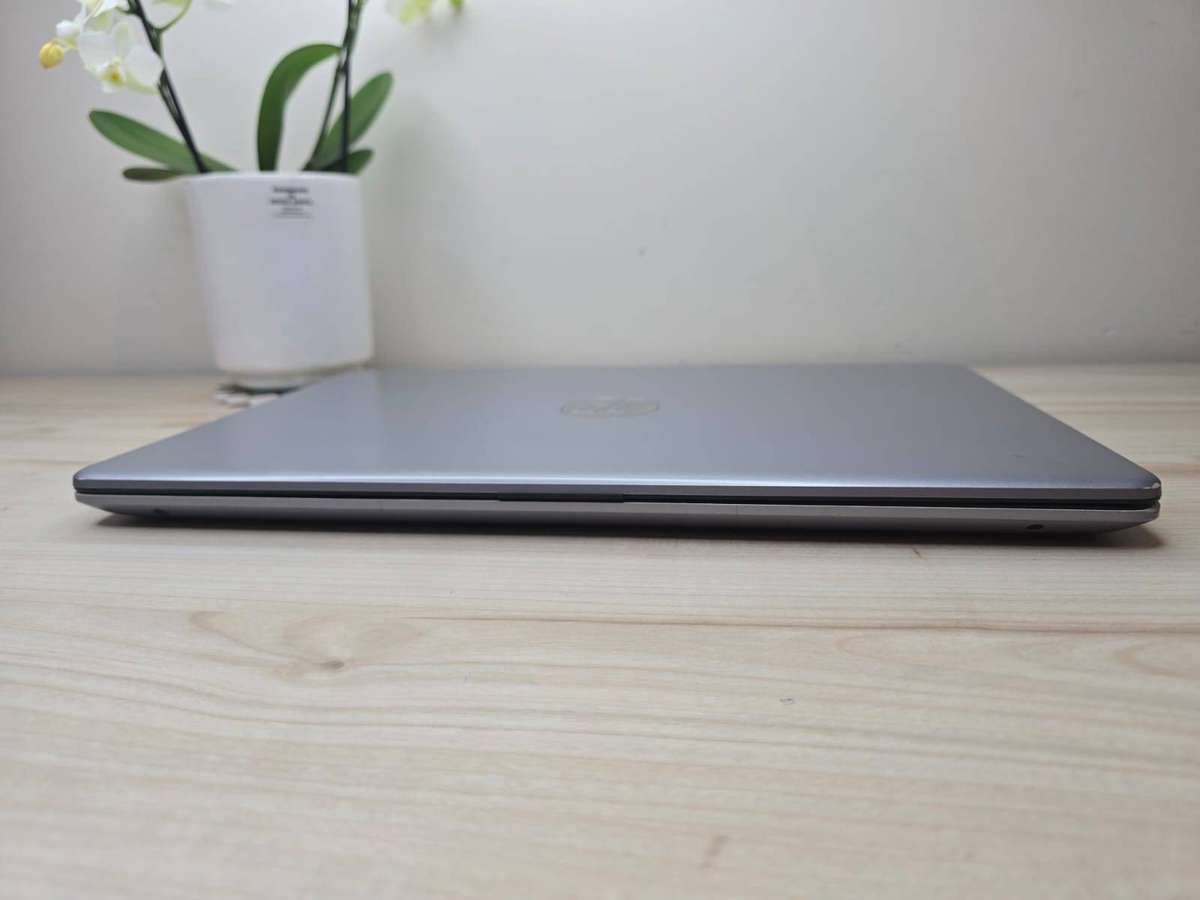 HP 250 G8 15.6 Laptop | Intel Core i7-1065G7 | 8GB RAM | 256GB SSD | Windows 11 pro