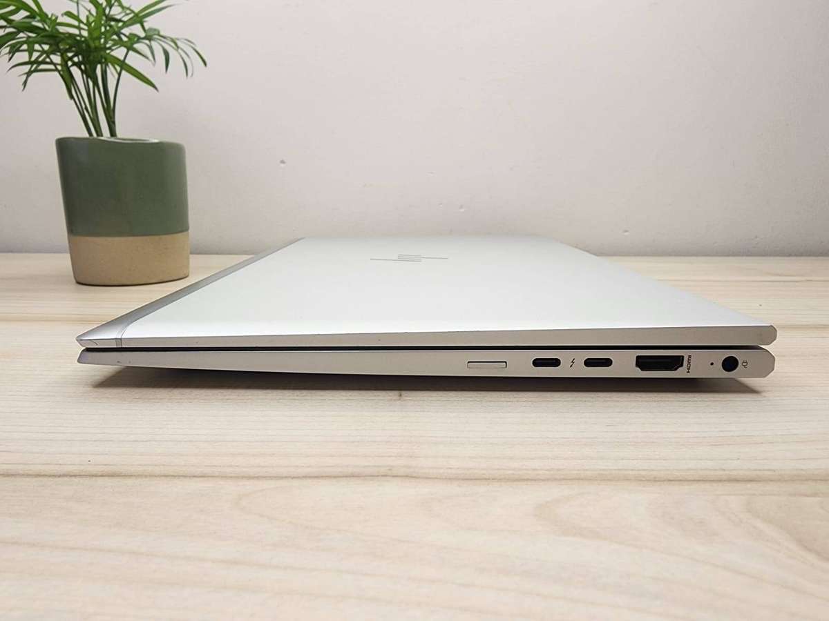 HP EliteBook 840 G8 LTE  11th Gen Intel Core i5  8GB  256GB SSD MINT