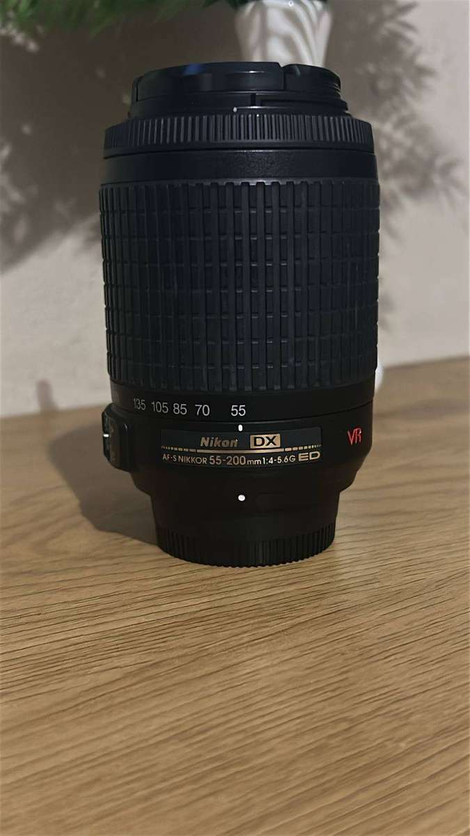 Nikon D90 DSLR Kit + 18-55mm VR + 55-200mm VR Twin Lens Kit + Bag