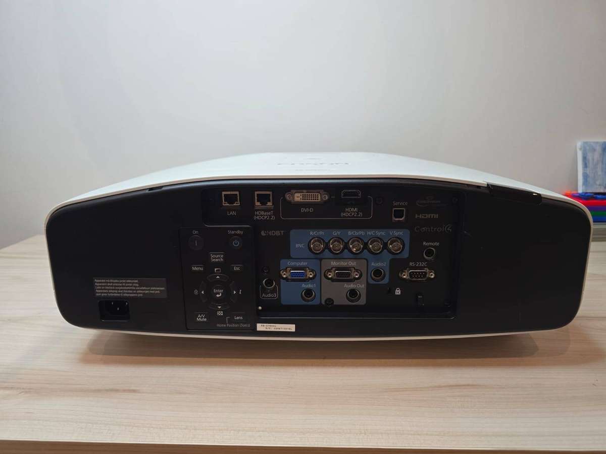 Epson EB-G7900U WUXGA Professional Projector | Large Venue | Ultra Bright | Low Lamp Hours