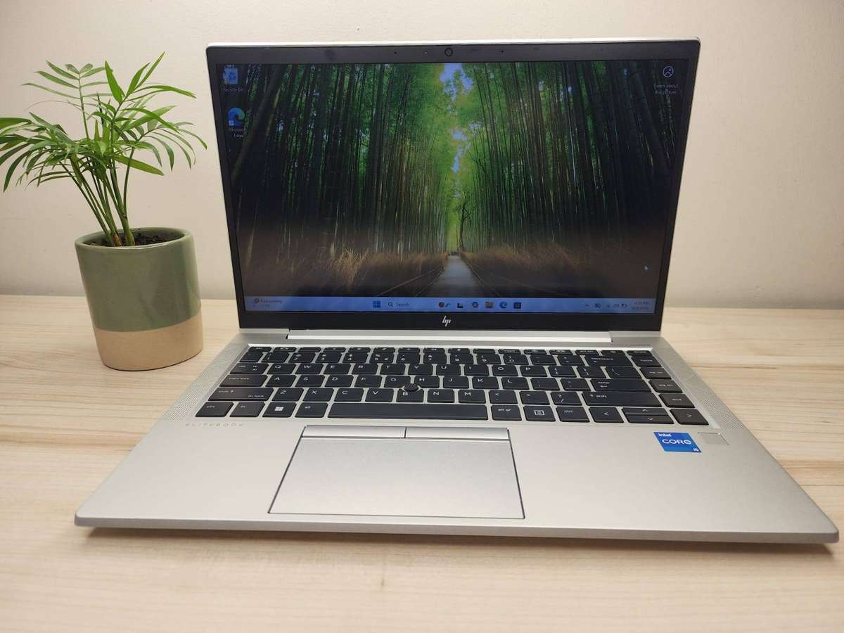 HP EliteBook 840 G8 LTE  11th Gen Intel Core i5  16GB  512GB SSD MINT