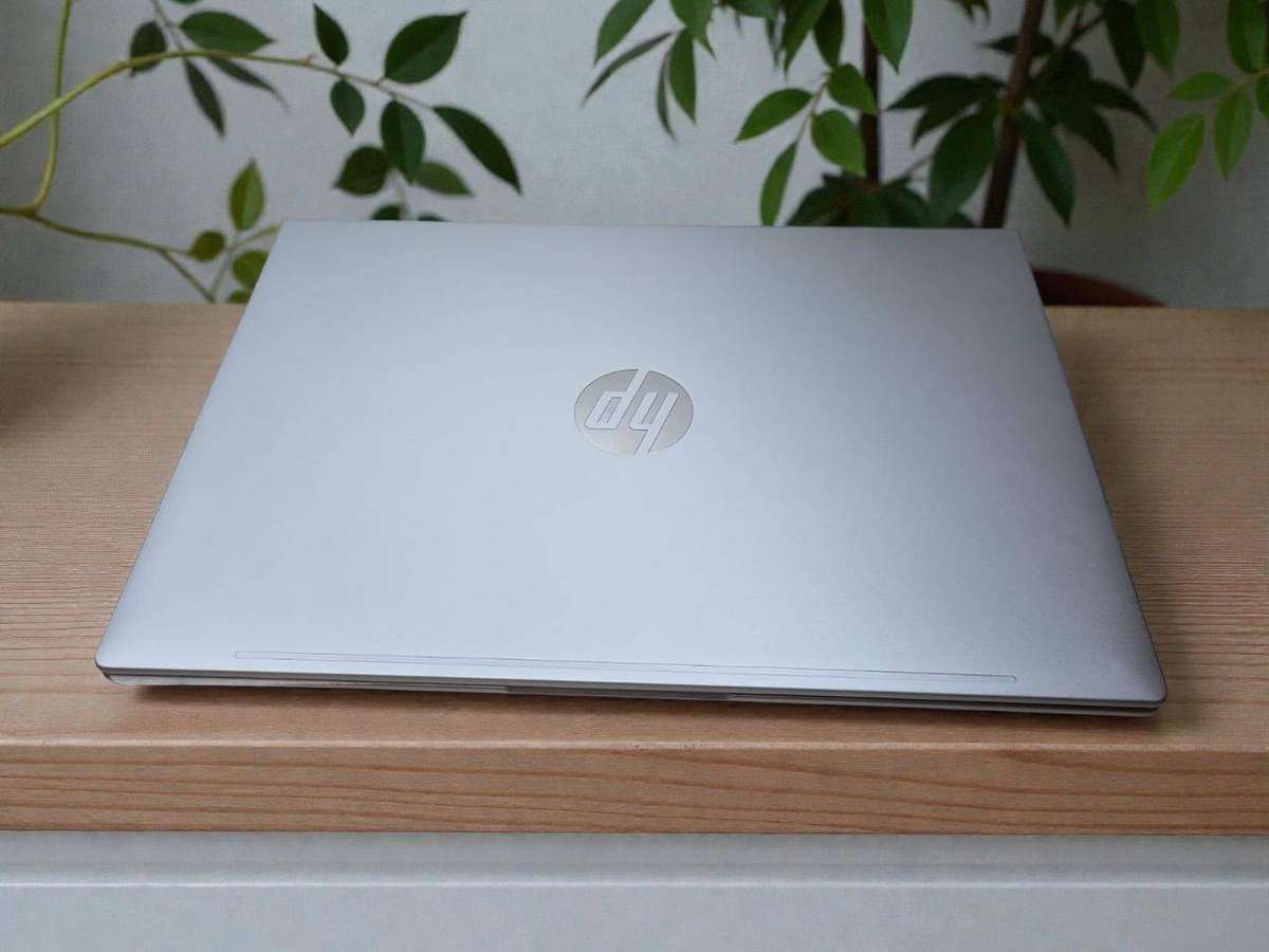 HP ProBook 460 G11  Intel Core Ultra 7 155U  16GB RAM  512GB SSD  16