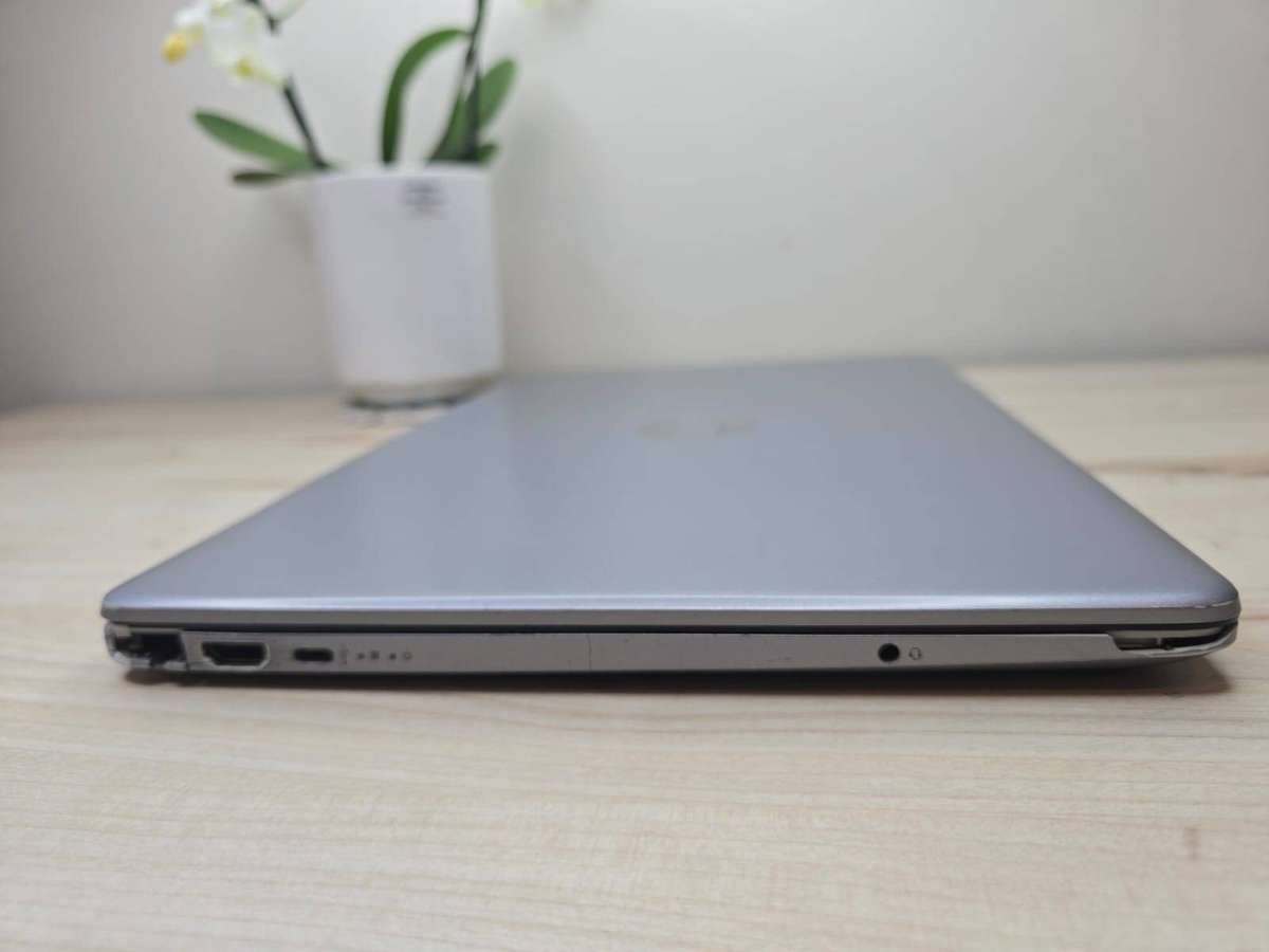 HP 250 G8 15.6 Laptop | Intel Core i7-1065G7 | 8GB RAM | 256GB SSD | Windows 11 pro