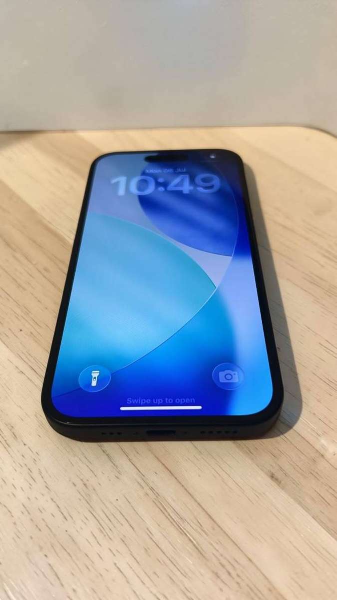 Apple iPhone 15 128GB Black | 100% Battery Health