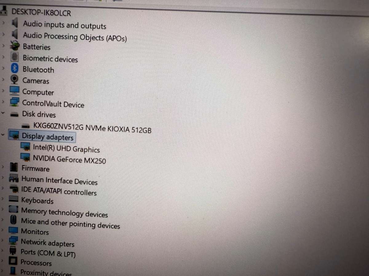 Dell latitude 5511 Core i7 10th gen 16gb ram 512gb ssd Nvidia Geforce Mx 250 lte