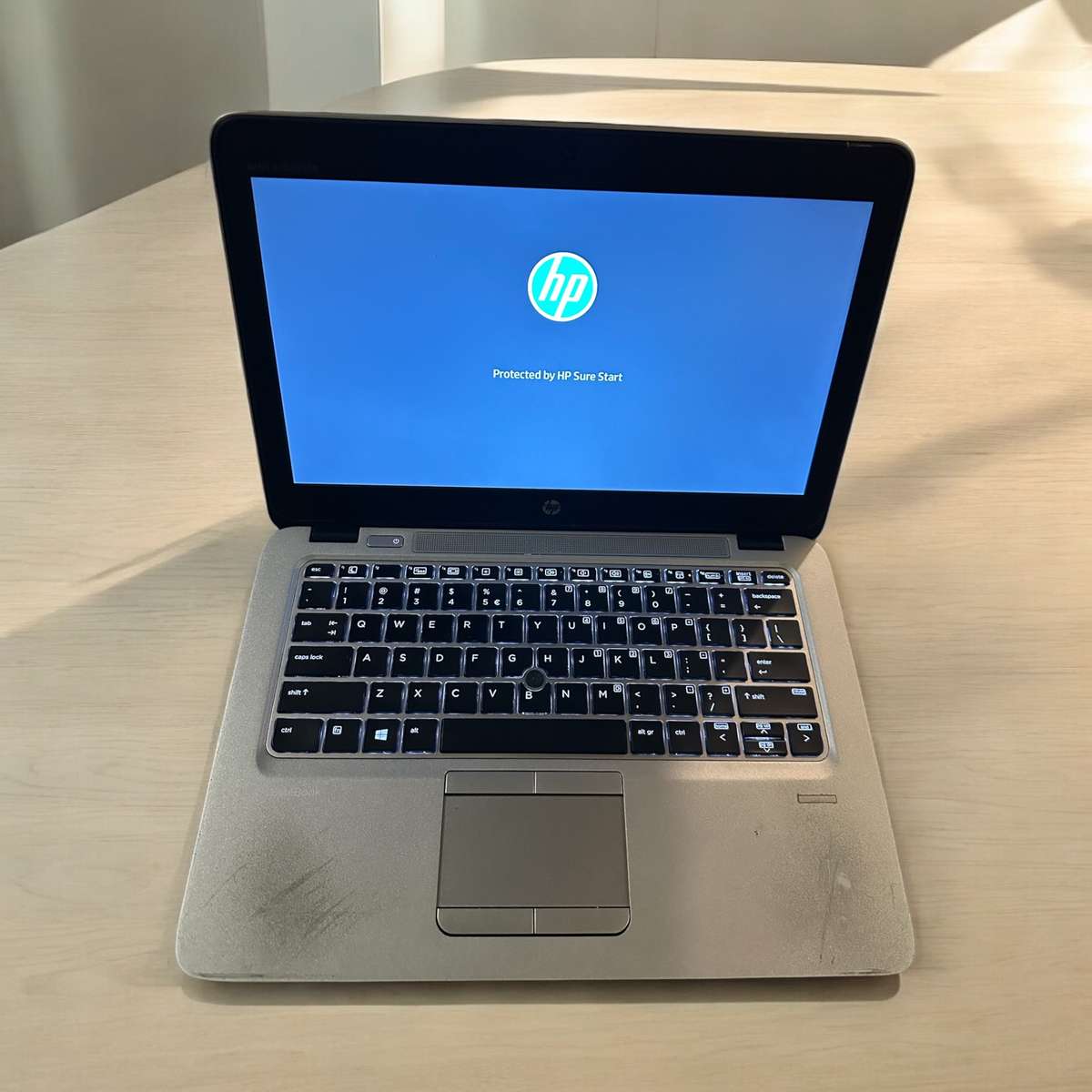 HP EliteBook 820 G4,12.5  Intel i5-7200U@2.5GHz, 8GB RAM, 256GB m.2 SSD