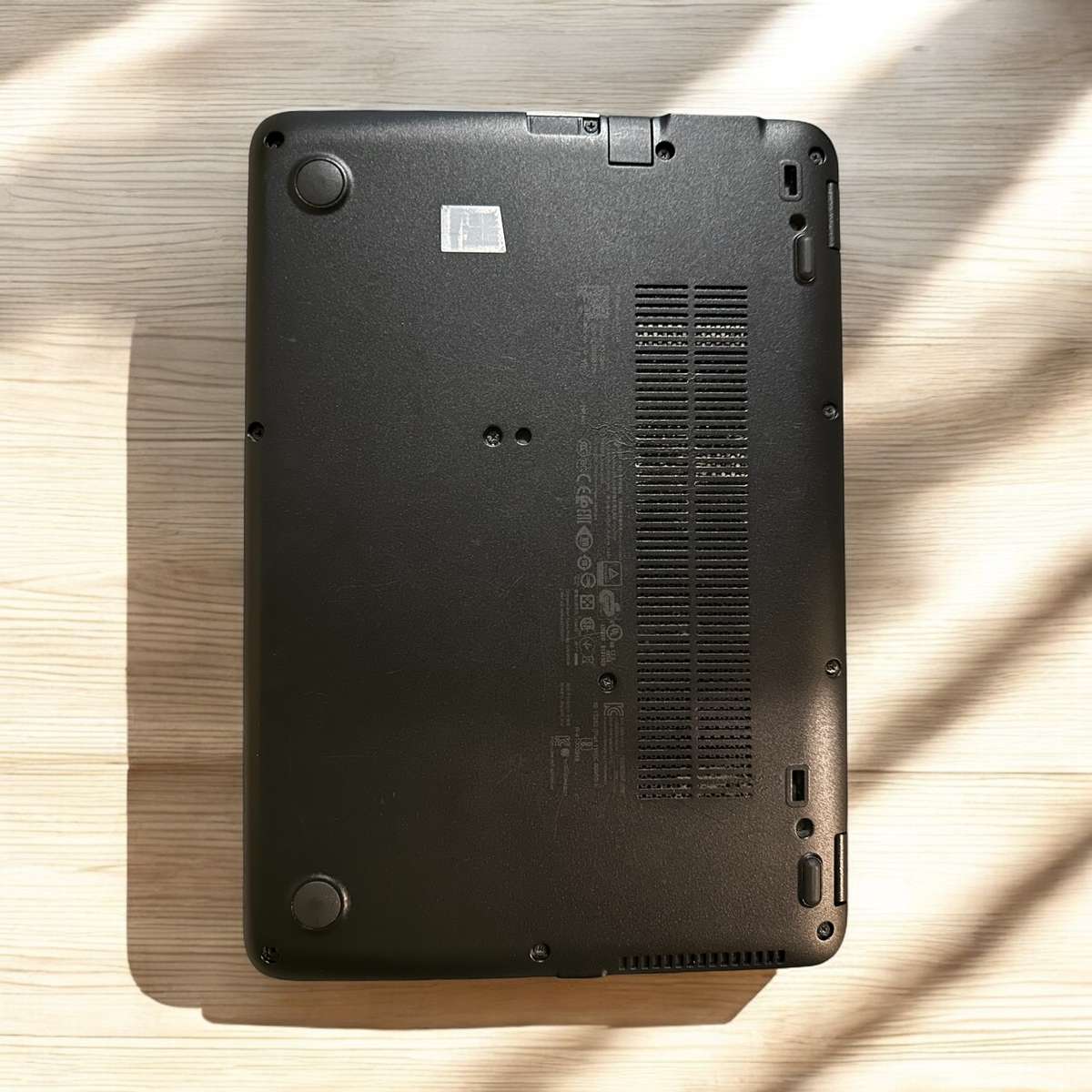 HP EliteBook 820 G4,12.5  Intel i5-7200U@2.5GHz, 8GB RAM, 256GB m.2 SSD