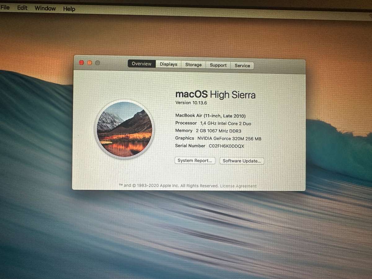 MACBOOK  AIR 11 INCH 2010