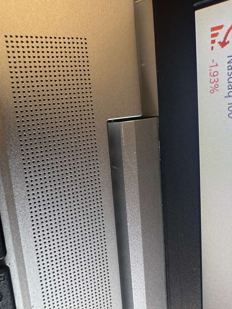 HP ProBook 450 G8 , 15.6` Notebook - 11th Gen Intel Core i5-1135G7, 256GB SSD, 8GB RAM Xe Graphics