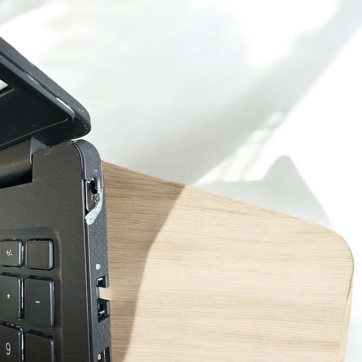 Dell Latitude 3510, 10th Gen i7-10510U, 16GB RAM. 256GB NVMe SSD, 15.6` FHD Display