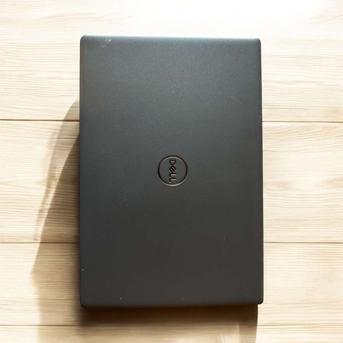 Dell Latitude 3510, 10th Gen i7-10510U, 16GB RAM. 256GB NVMe SSD, 15.6` FHD Display