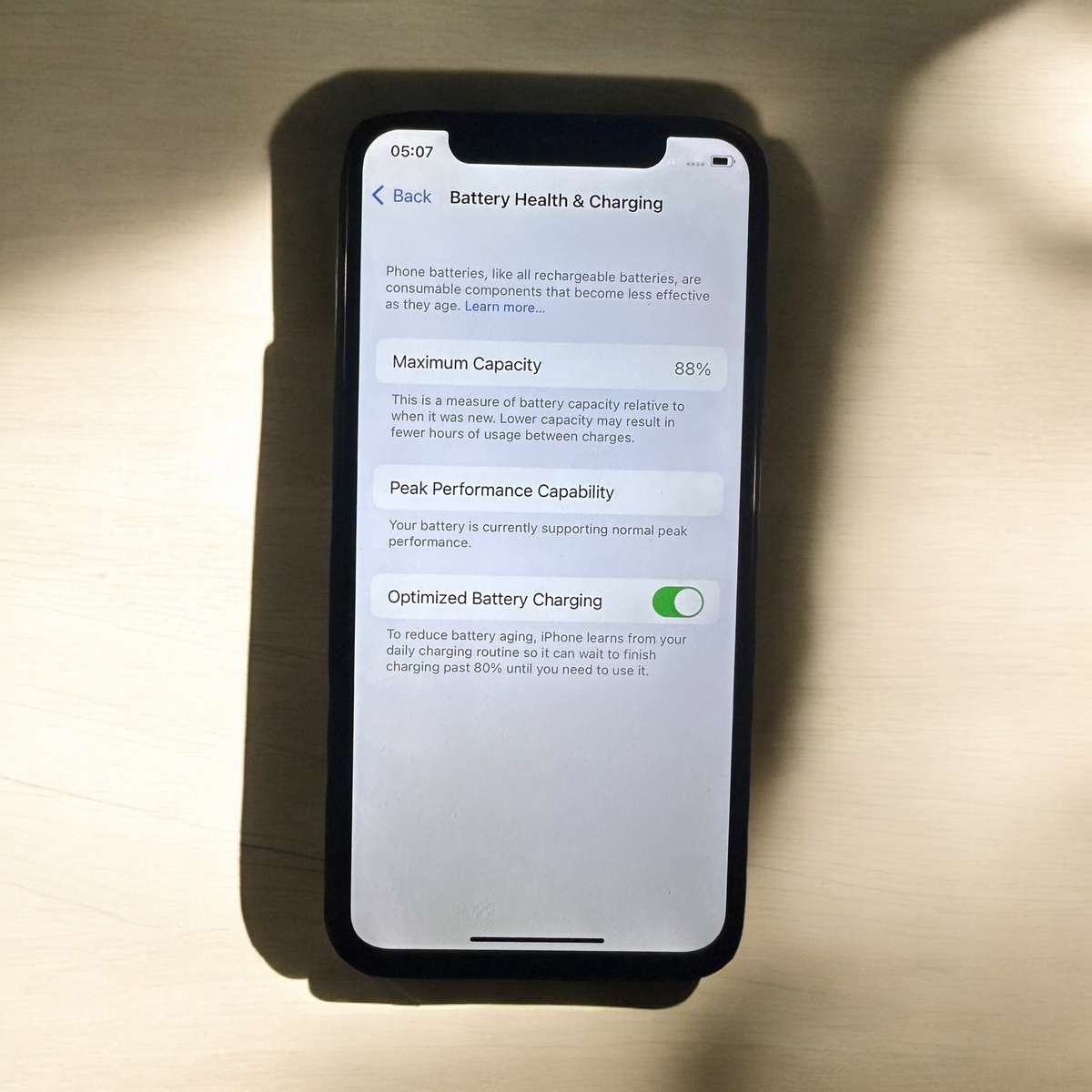 i PHONE X  64GB 88% BATTERY PLEASE READ